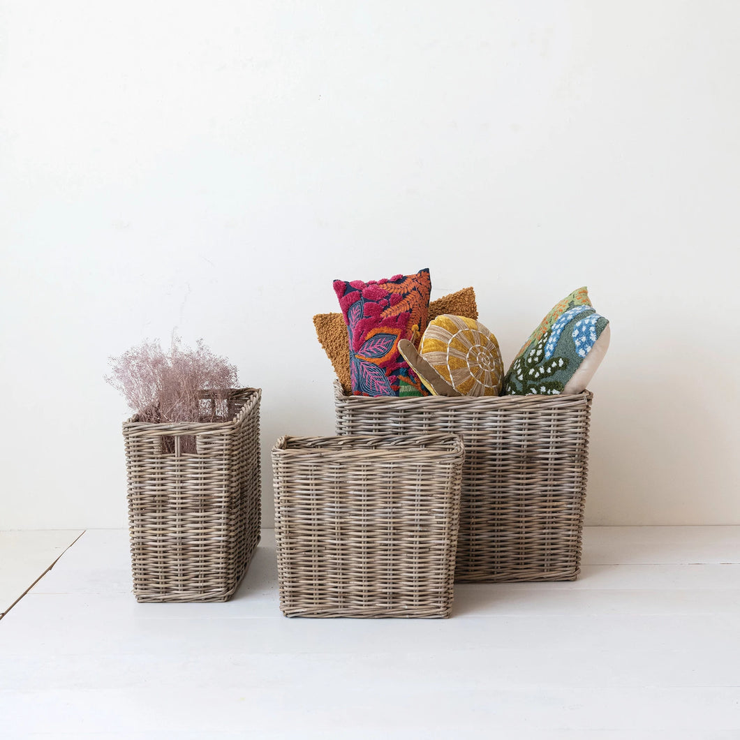 Rattan Basket w Handle